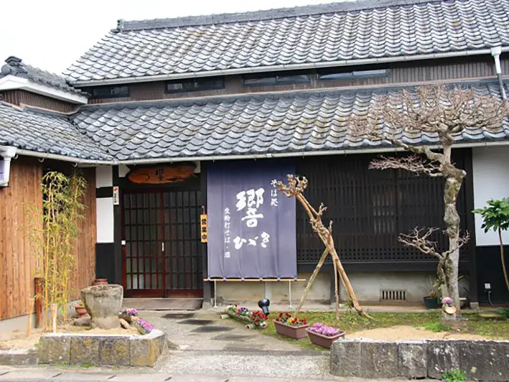 豊後高田市｜そば屋でおもてなし接客