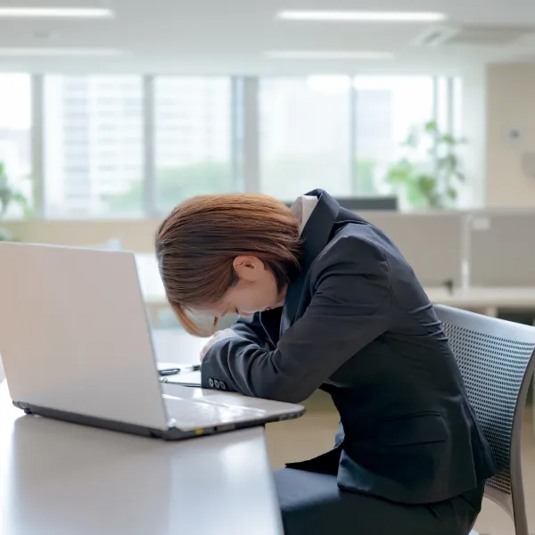 職場の人間関係がつらい時の対処法。辞める前に考えてほしいこと