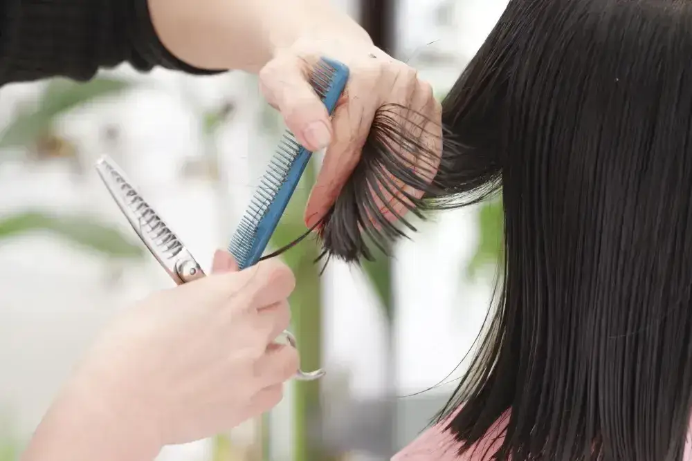 勤務時間内練習◎残業ほぼなし☆技術の幅が広がる美容師正社員