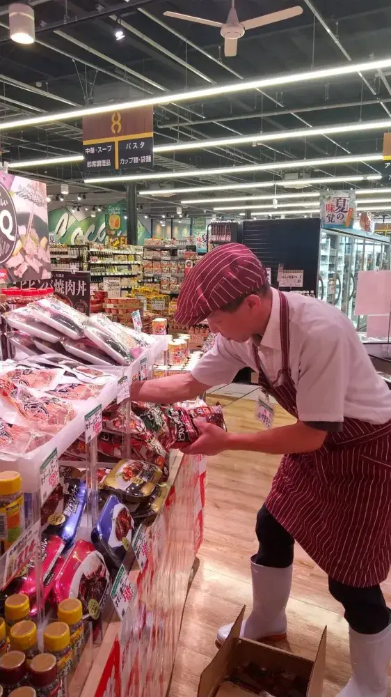 1日5ｈ～/業績好調のため増員募集☆＜精肉部パート＞