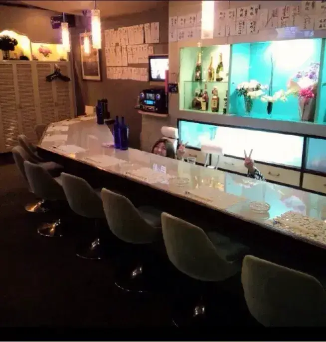 あったかい常連さんばかり☺️居心地の良さが自慢のお店✨スタッフ募集！